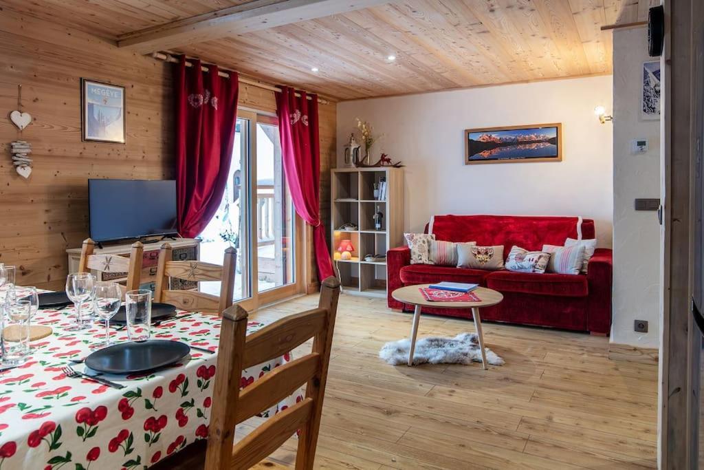 Dans Chalet, Coeur De Apartment